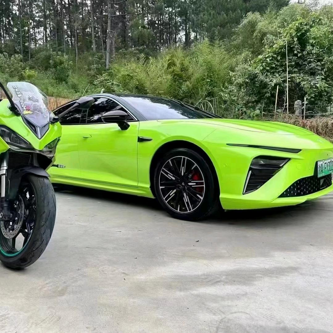 有种你就打死我