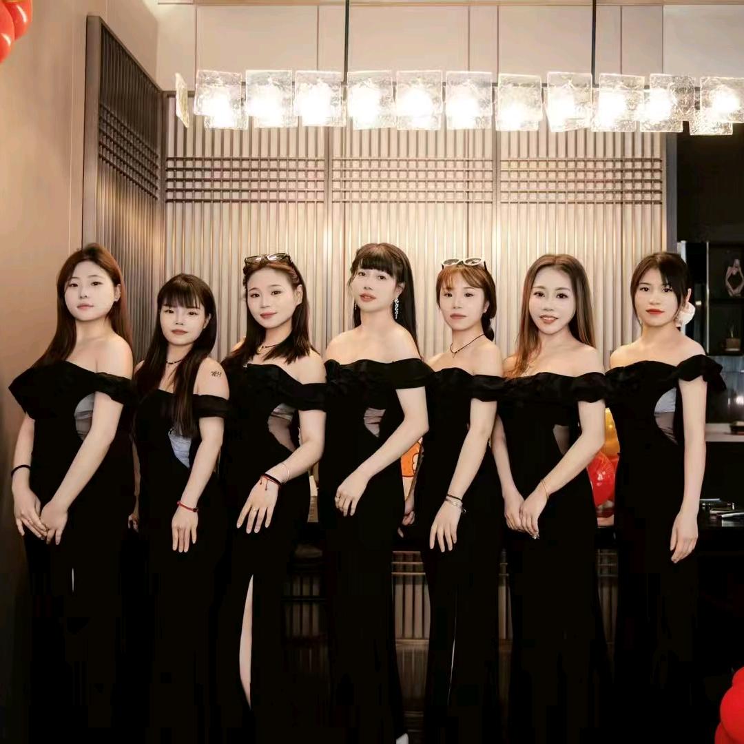 开州小燕子婚庆乐队公司《承蒙厚爱》