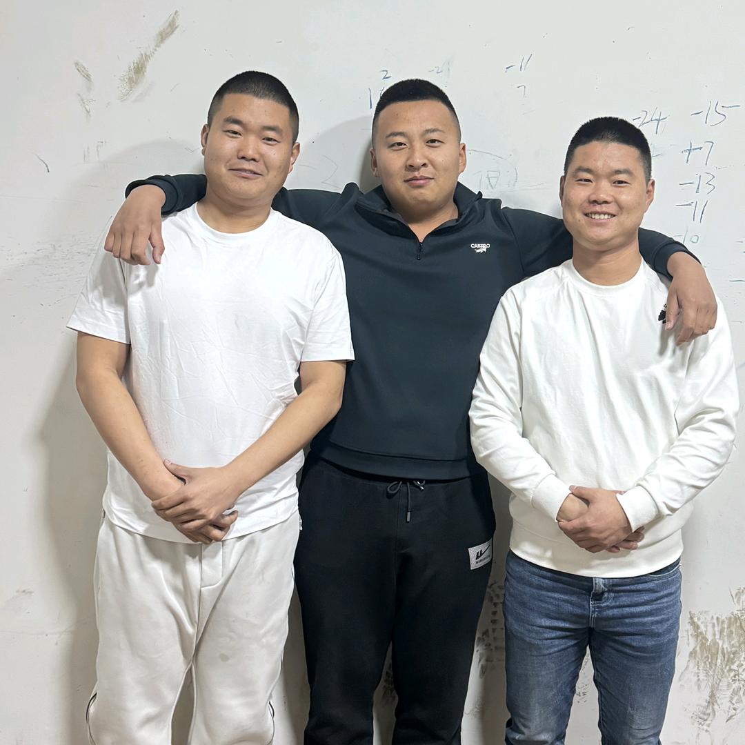 小狍子(鑫蕊鞋业)