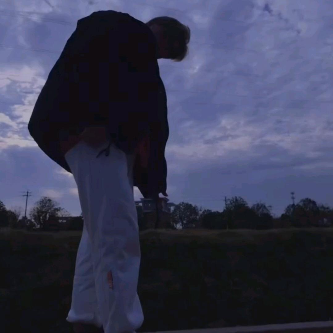 就和你比个耶～