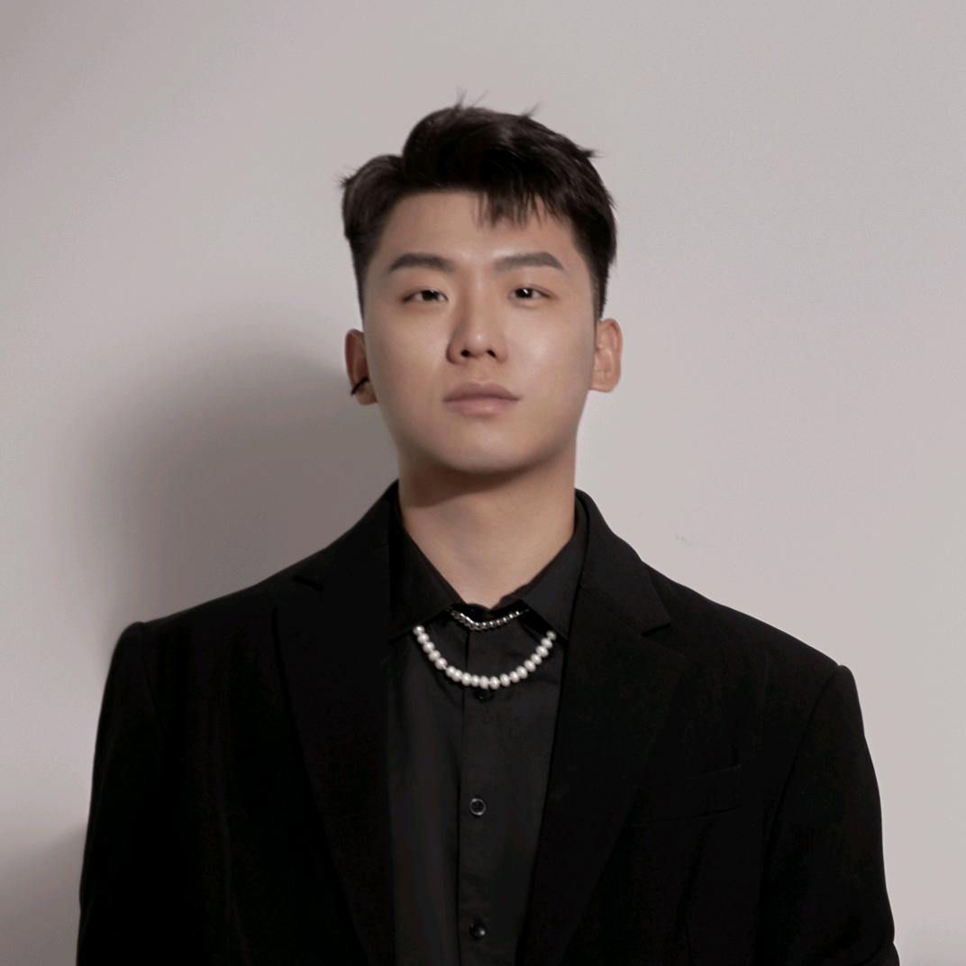 靠美妆维持生活