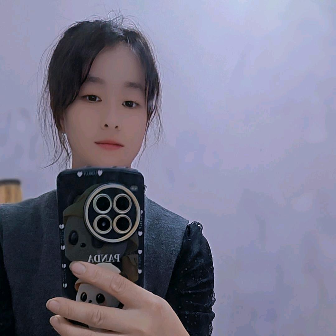y∩__∩y凤
