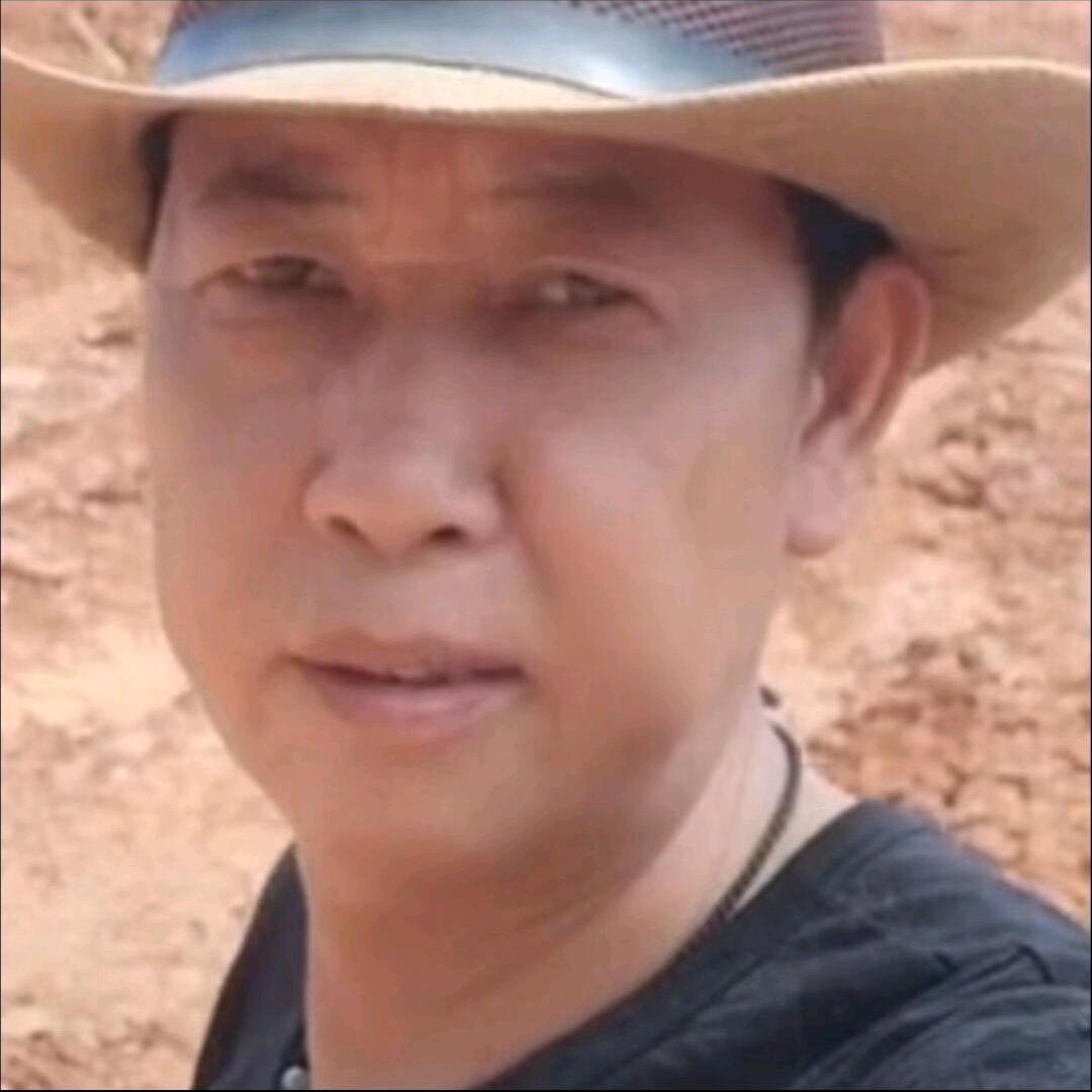 唱歌主播：文哥