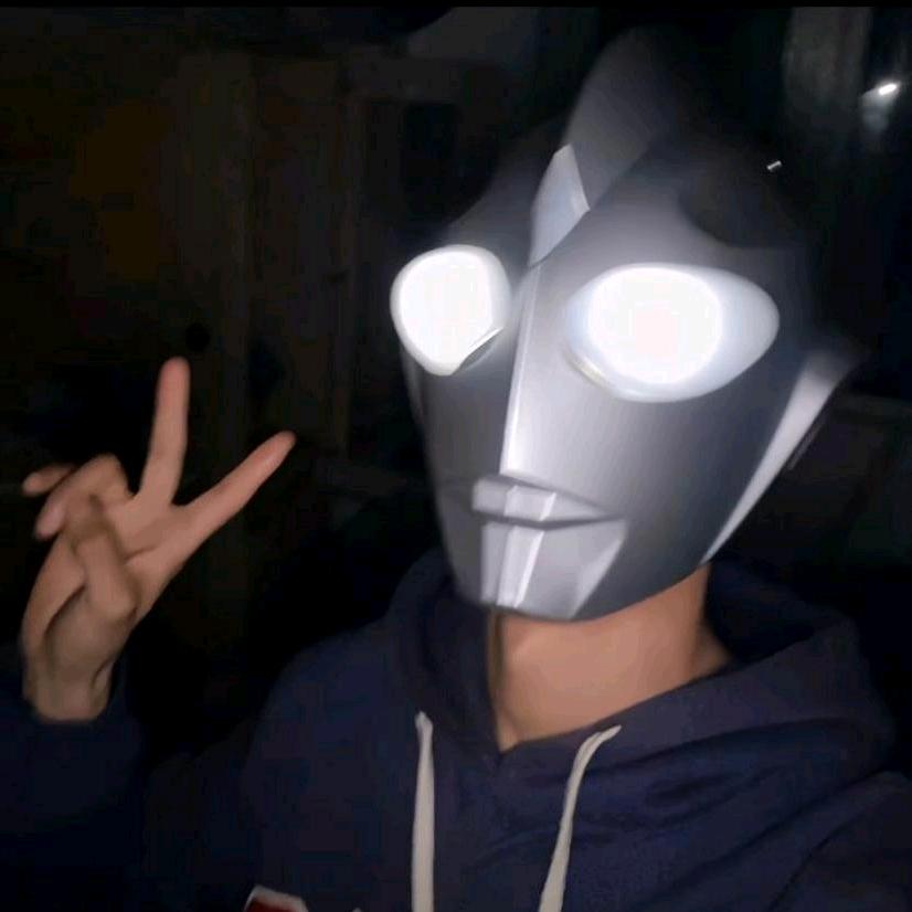 L    Y