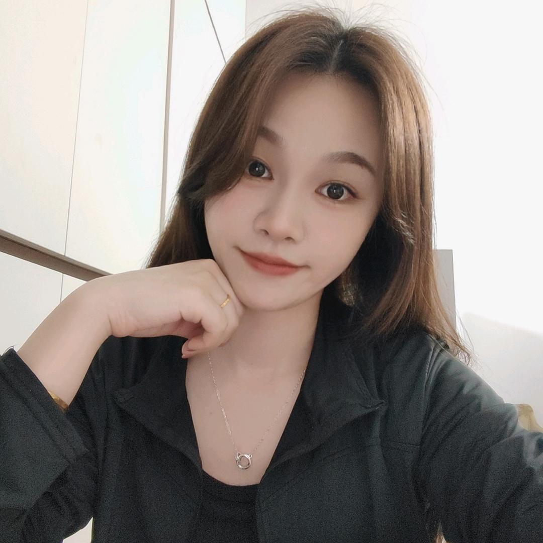 小小风吹着碎花裙💕