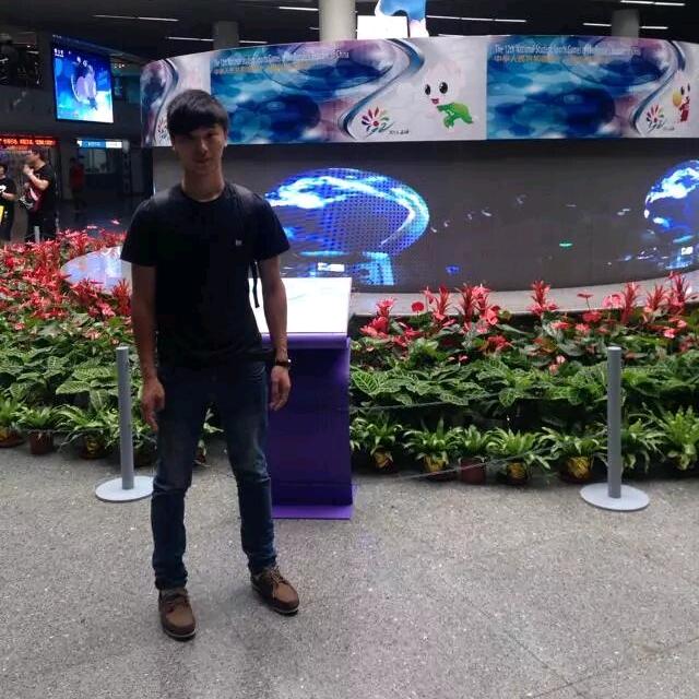 唐佳