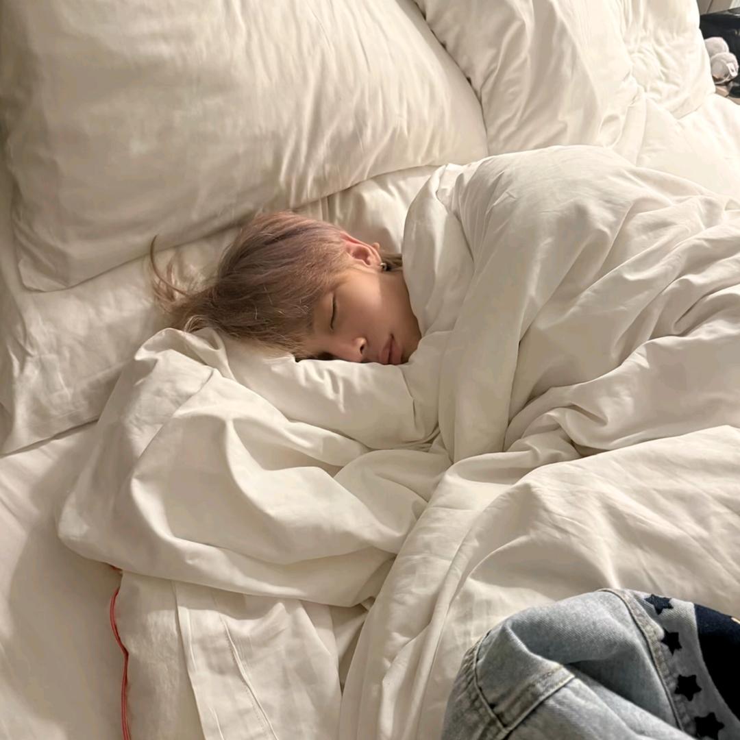 。，