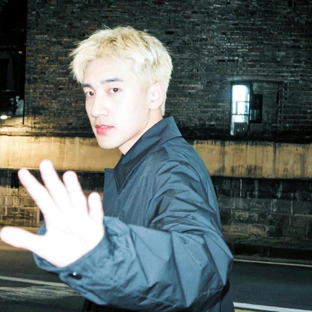 @是昇不是异