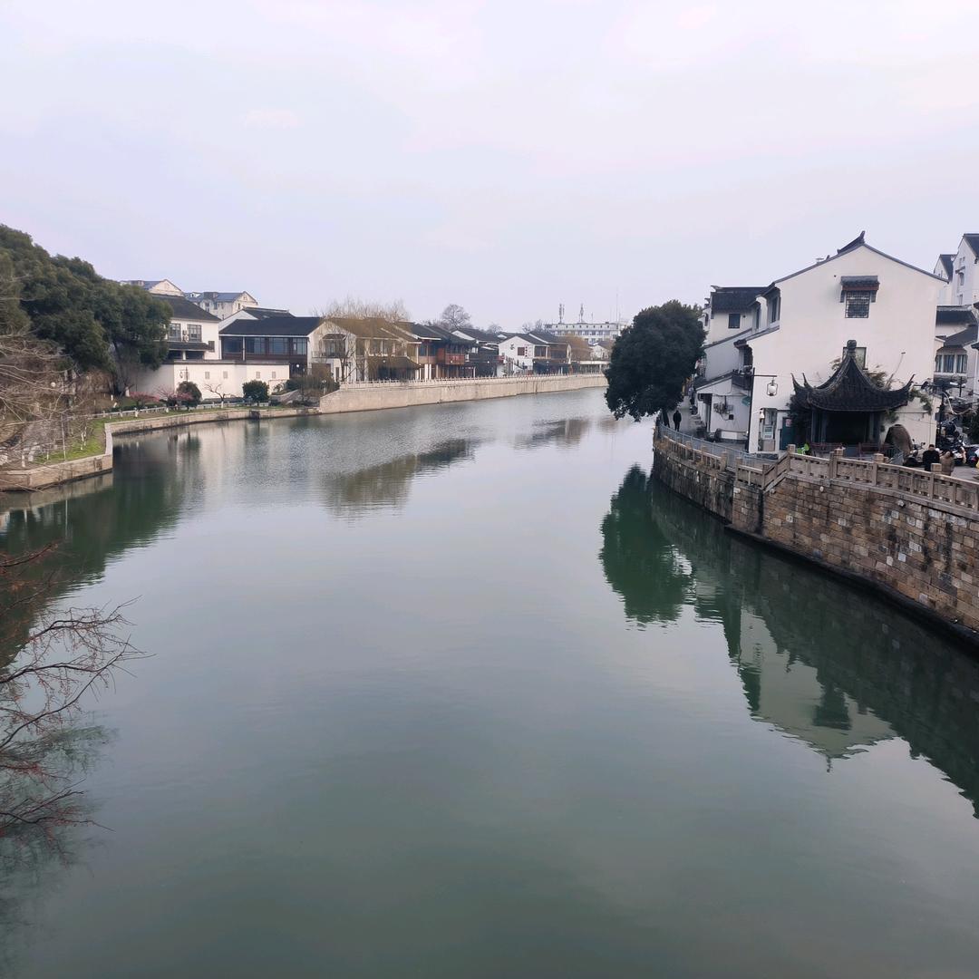 他的名字很帅