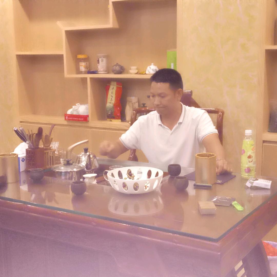 ((((*｡_吴｡)_