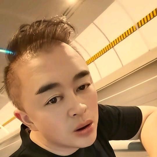 徐凯晨