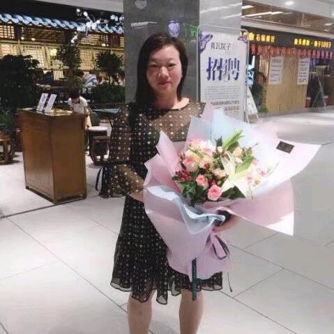 宁静的月亮