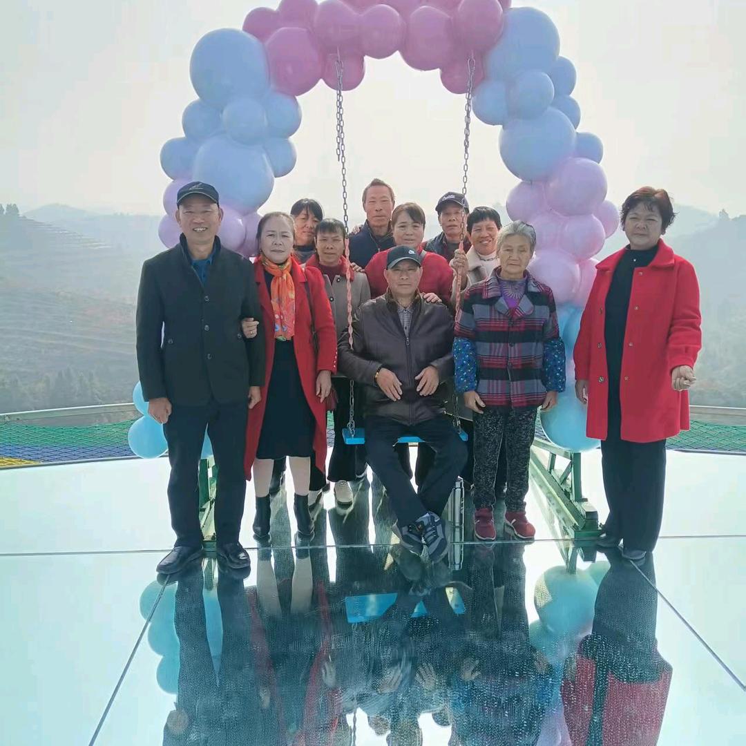 ᥫᩣ໌້ᮨ𝓛𝓾𝓬𝓴𝔂Q