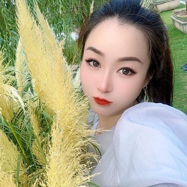 小芳姐.