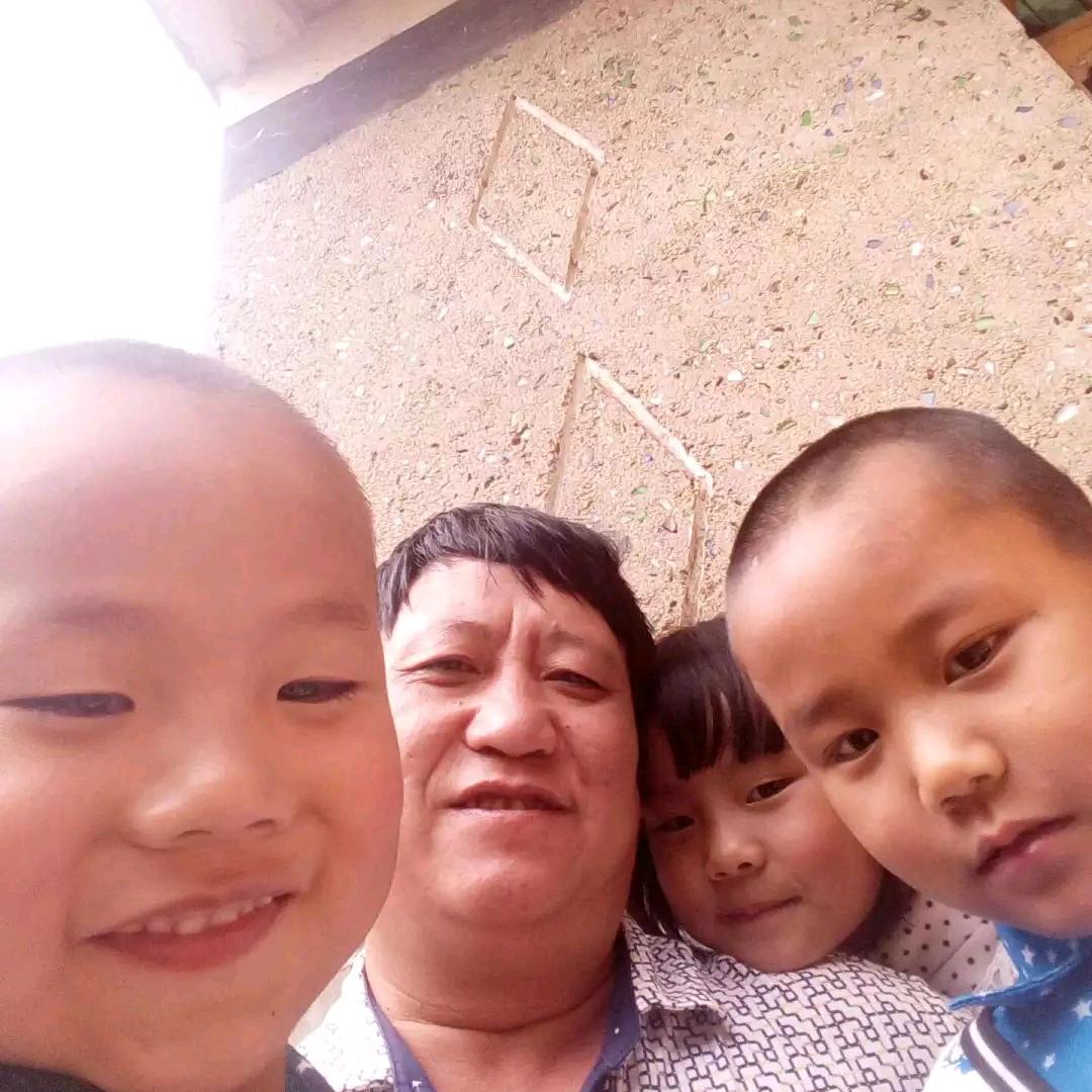 卢浩的爷爷