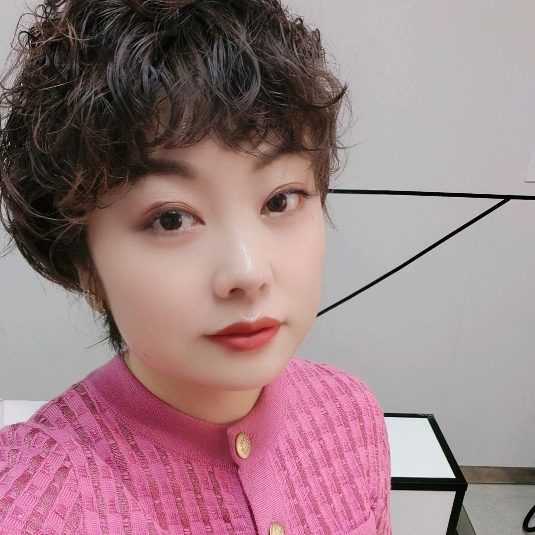 昌吉市灵珊美容工作室