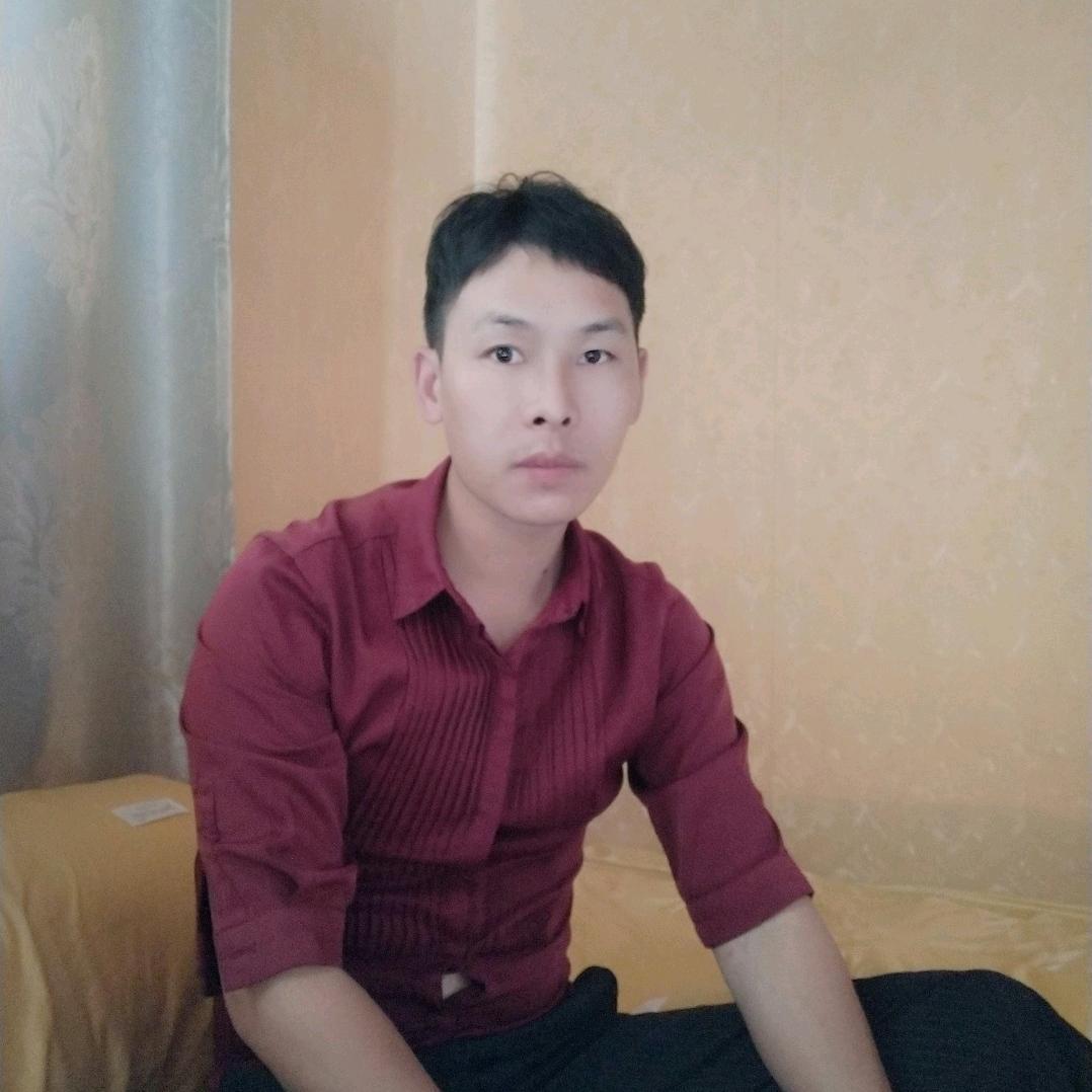 阿瓒二手车