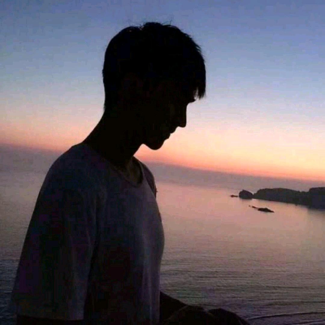 夕阳箫鼓几船归