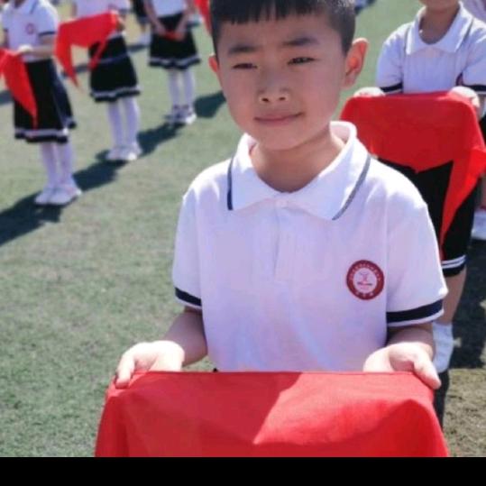 芳芳72年的老鼠🐀