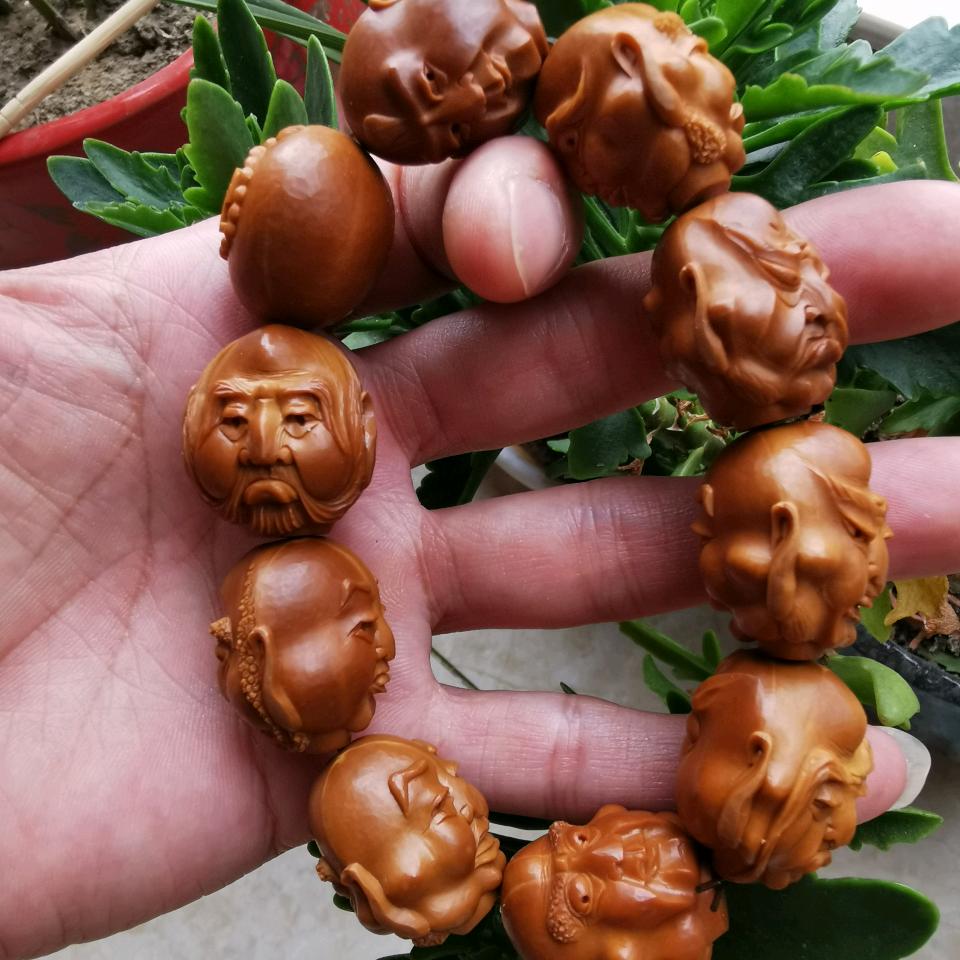 王强 核雕工作室