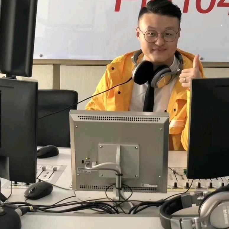 语言艺术张老师