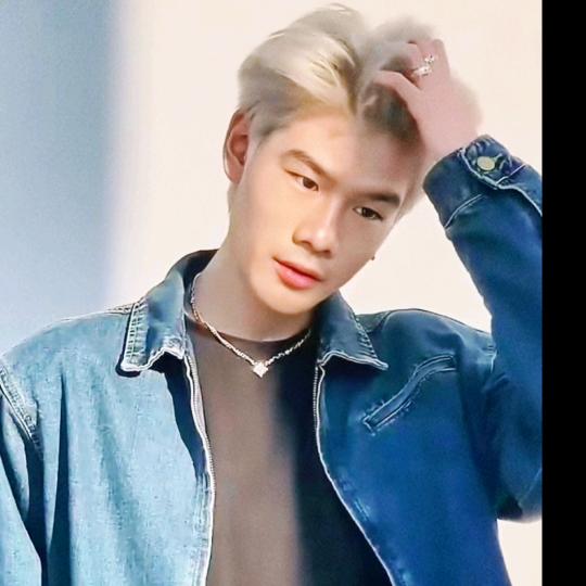 🚬人间ᝰꫛ过客ಇ᭄