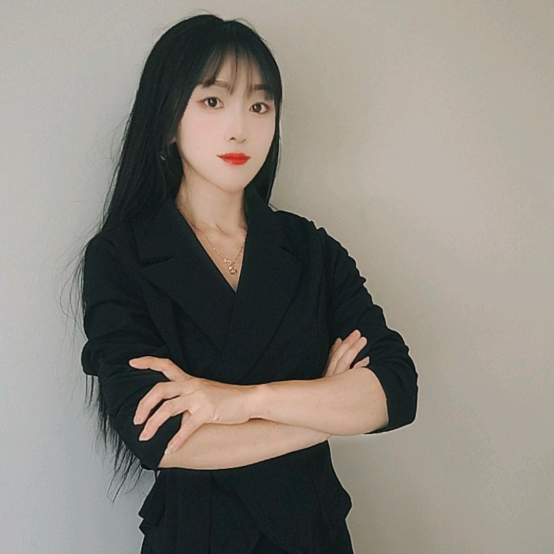 小云朵（种药材的小姐姐）