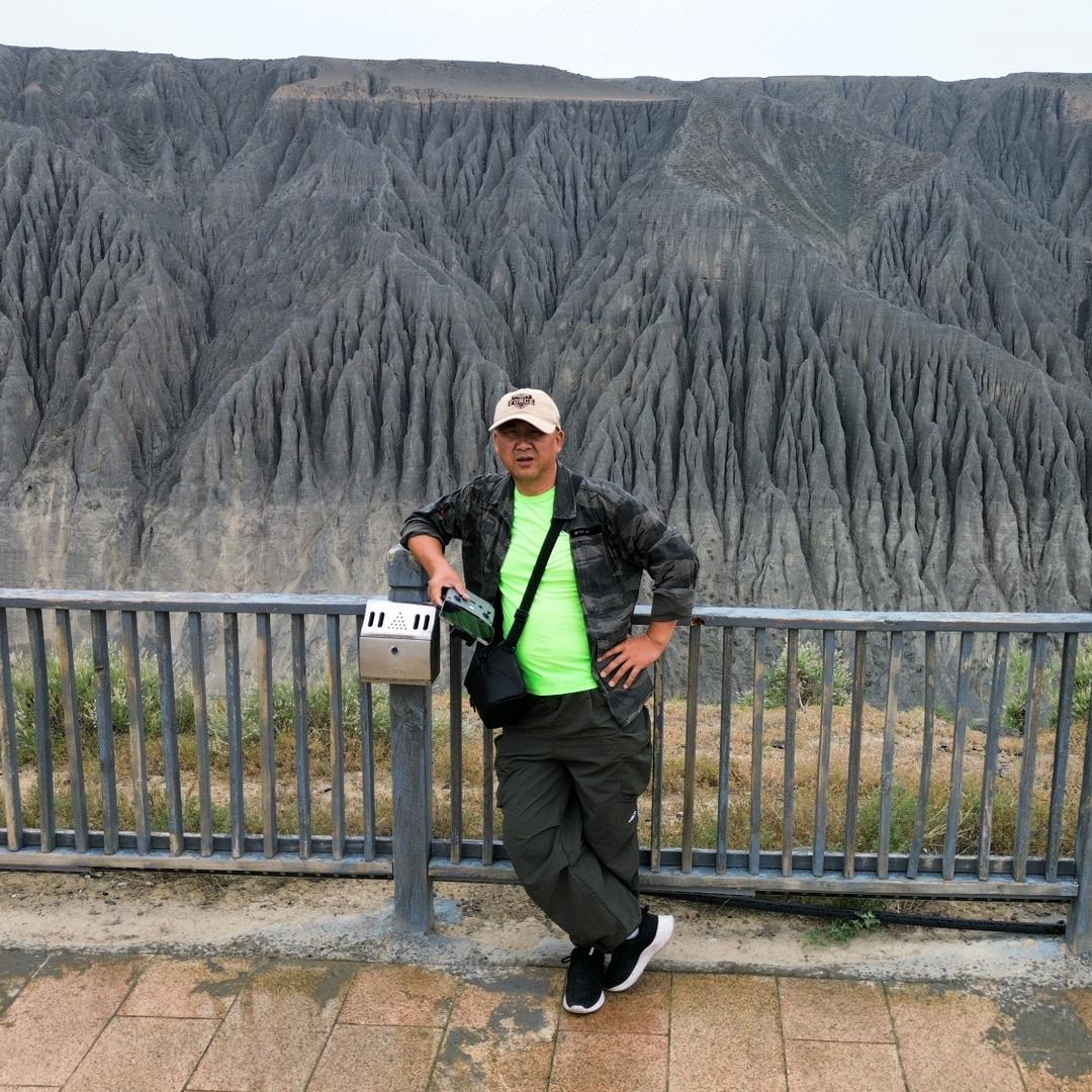 新疆阿克苏飞鹰户外领队牧羊人🐏