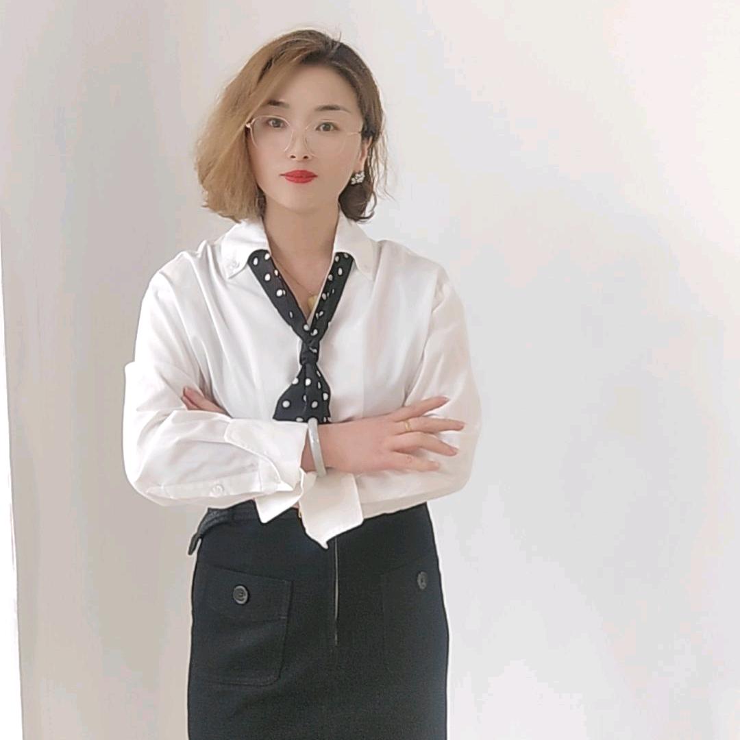 绯依琳女装折扣店（威海奥特莱斯）～霞姐