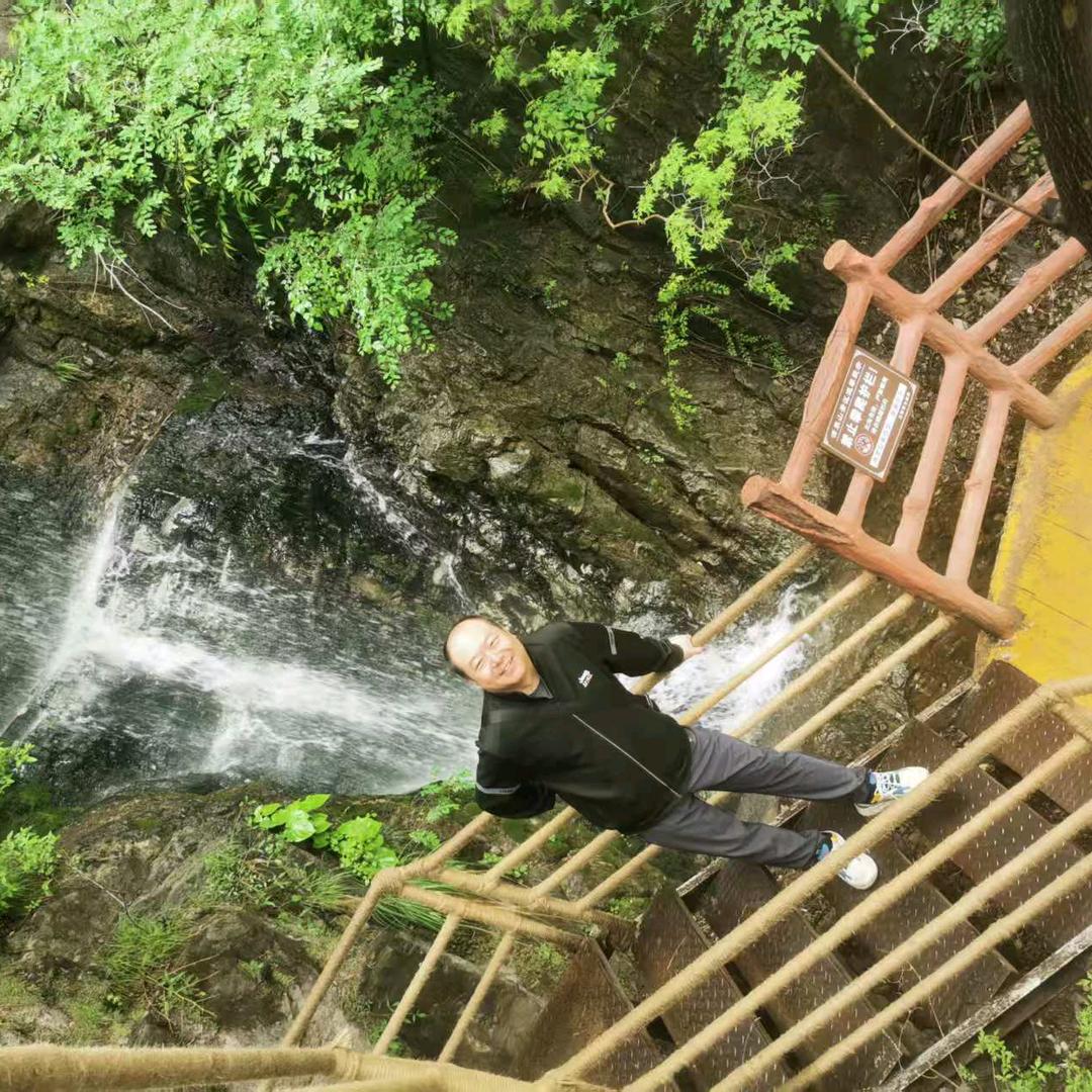自强自立