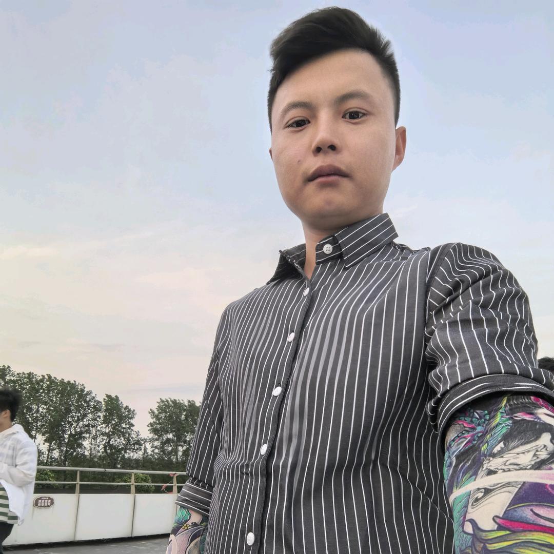 双博建设~内架团队小郭