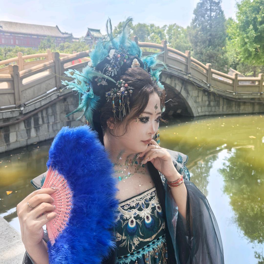 @女王👸💃🏻💃🏻👑🐅🍷