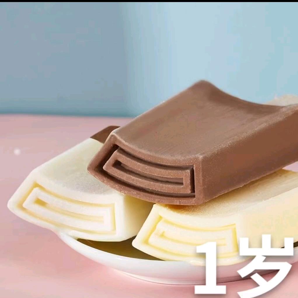 M8
