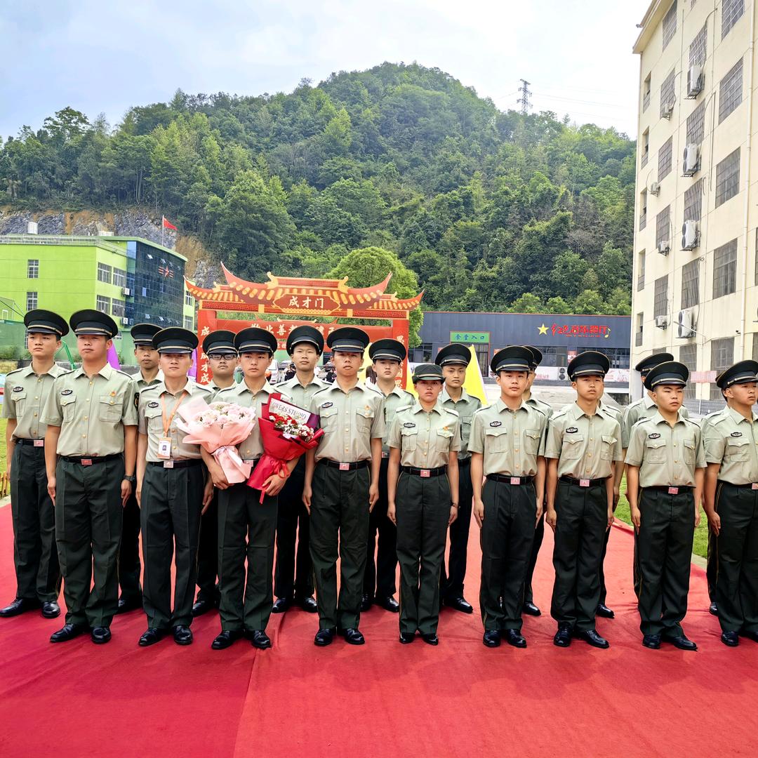 九江市宁州技工学校：石主任