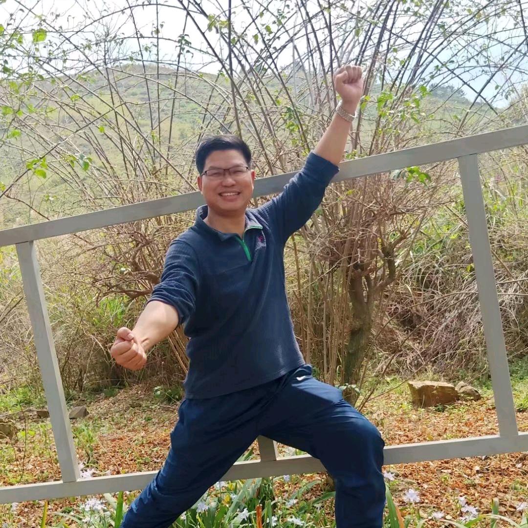 纵马山川剑自提