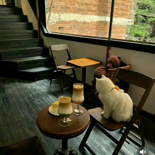 @J……