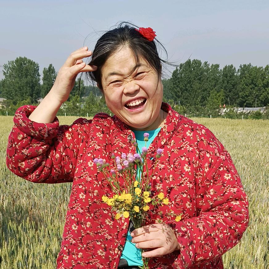 英子