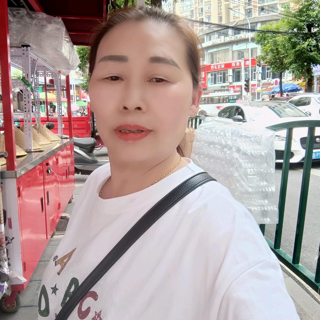 文文姐：睌上10点10分开播