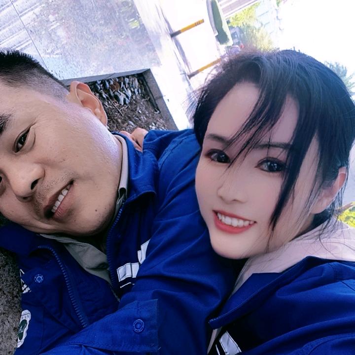 ♥浅笑*^_^*嫣然  娜娜