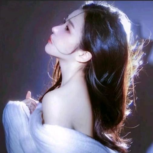 💞ᩍ一个人ᥫ᭡撑伞🍀