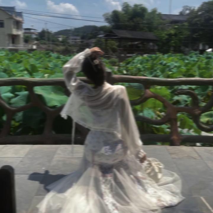 吃饱了就睡~