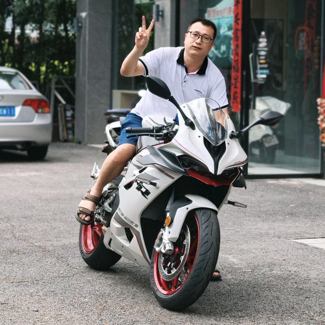 QJMOTOR小王