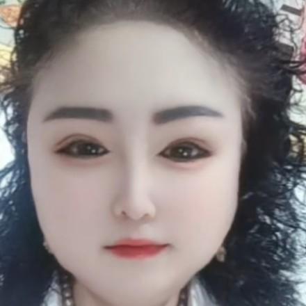 威远县精华影视中心