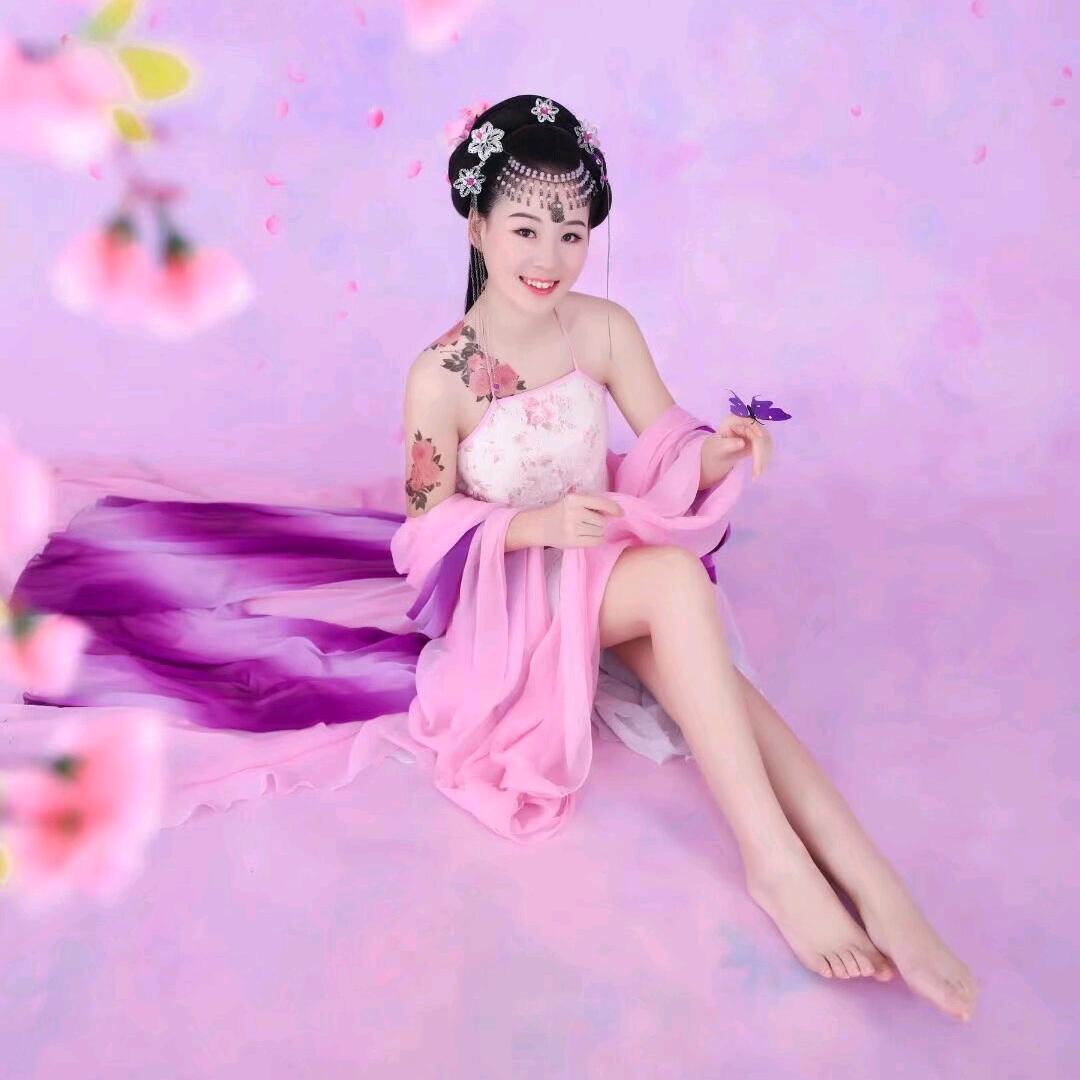 🌙姐姐🍁想🐚踹他❤