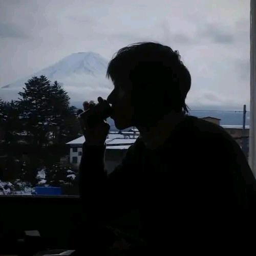 ༺ۣۖิ晚ۣۖิ风༒ۣۖ