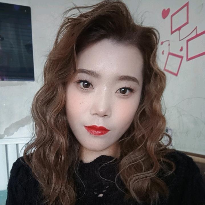 @敏敏特穆尔