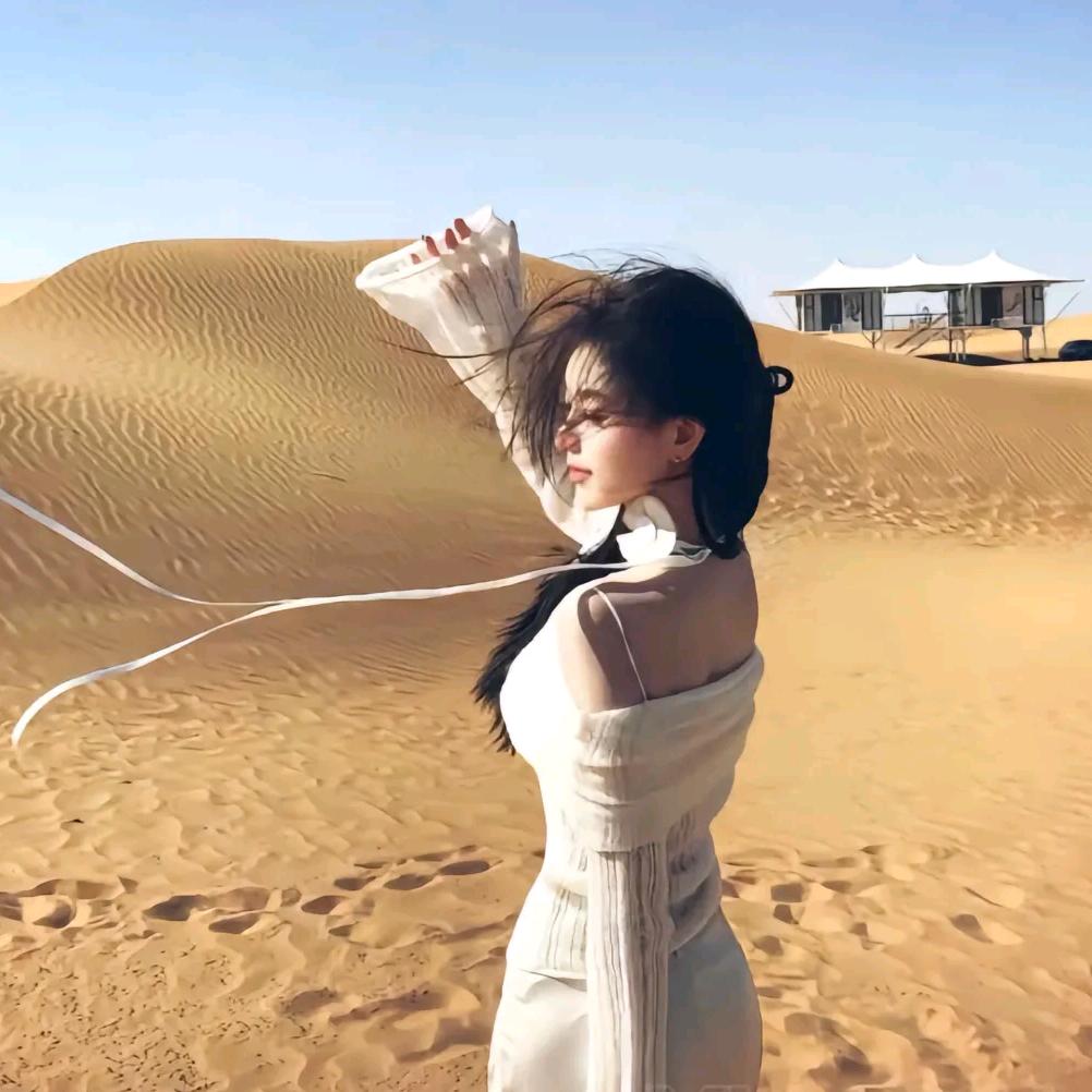 高素质女大学生