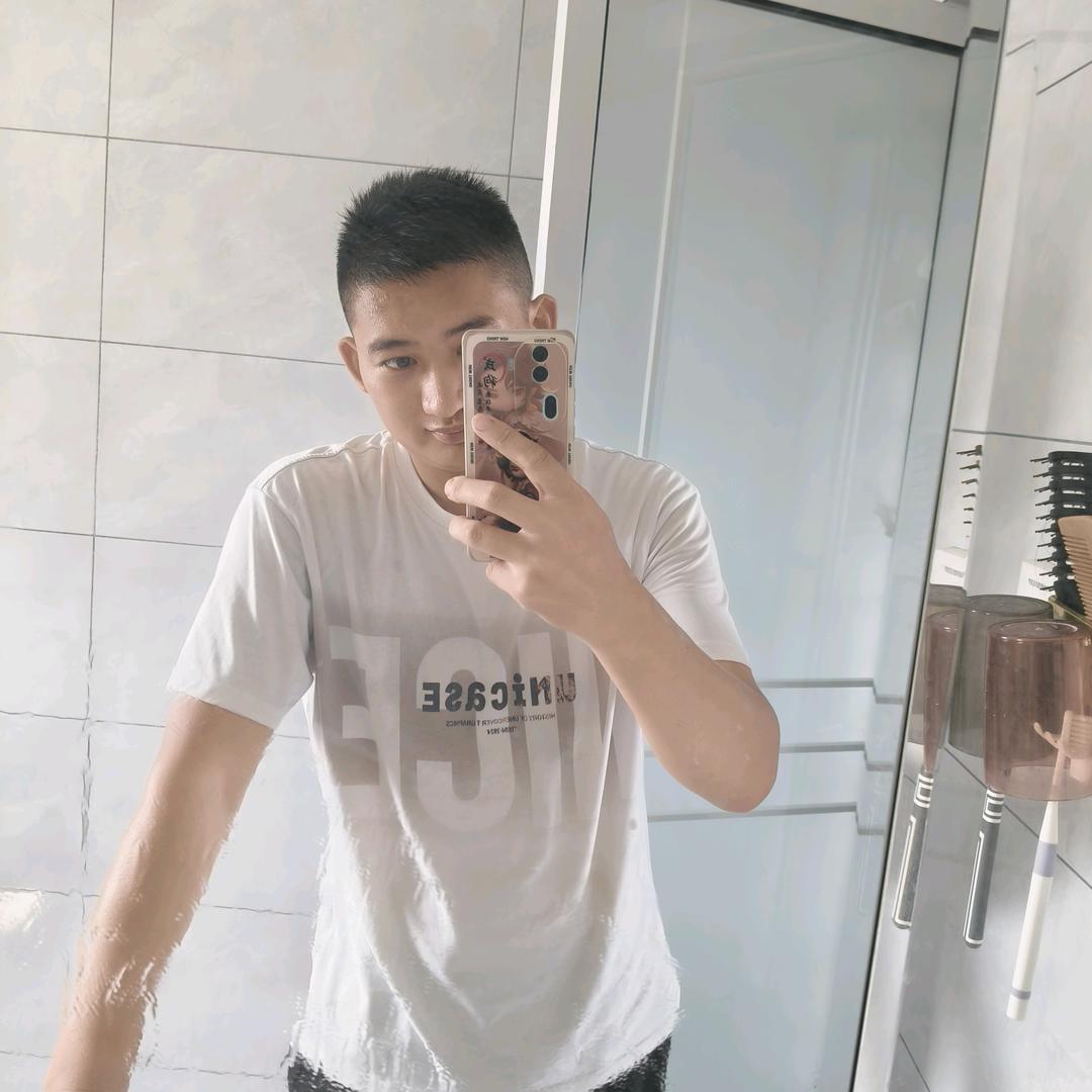 ，