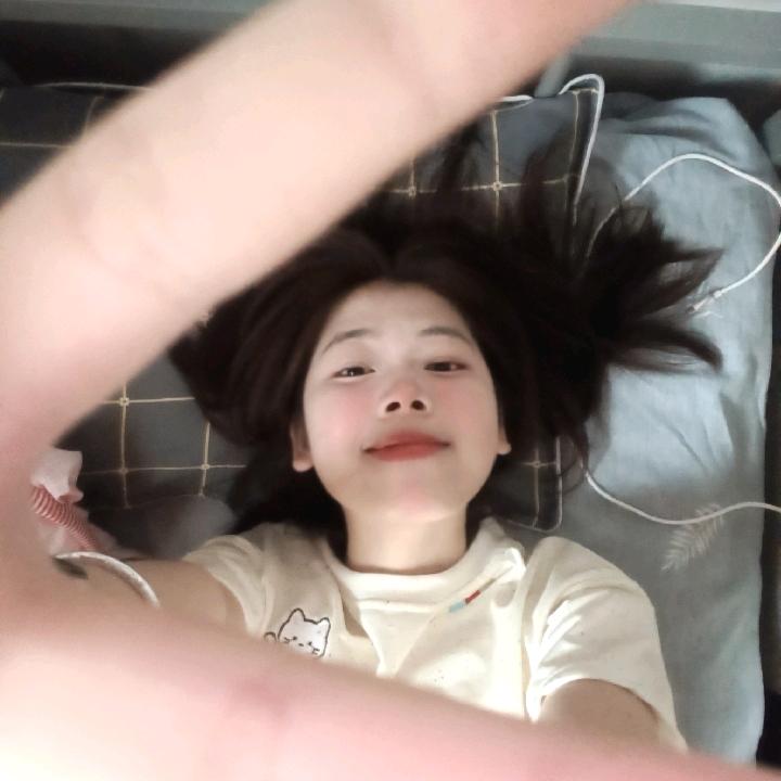 睡不够ᶻᶻ