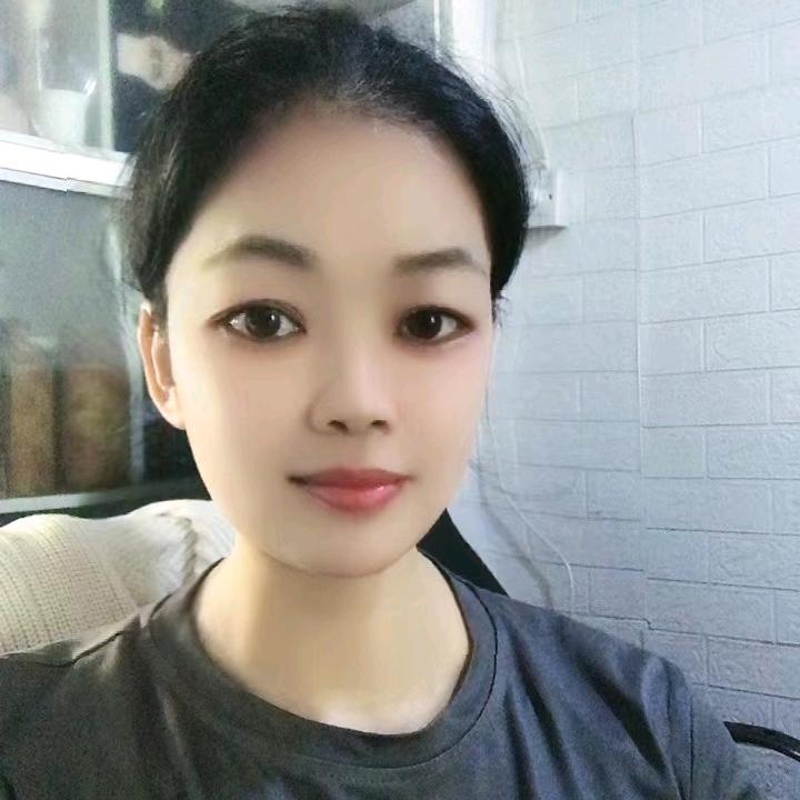 晓晓.